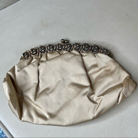 Vintage Metal Rose Kiss Lock Purse Pouch Champagne Material Floral Bag - Picture 1 of 3